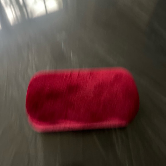 Gucci sunglasses case. - Picture 4 of 6